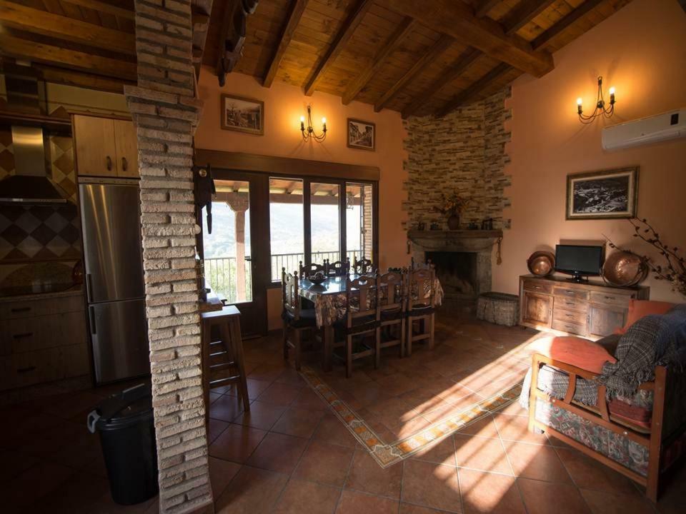Casa Rural Apartamento Las Malpicas 纳瓦孔塞霍 外观 照片